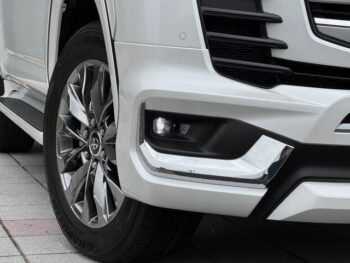 TOYOTA LAND CRUISER ZX-2025